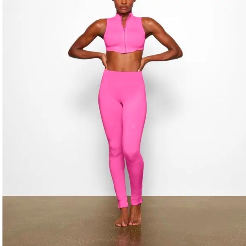 Sw8. Skims sport swim long neoprene pant TAFFY PINK small NWT💖